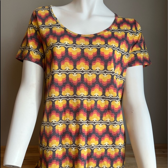 NWT LuLaRoe Classic-T Top Size Small - Picture 2 of 7